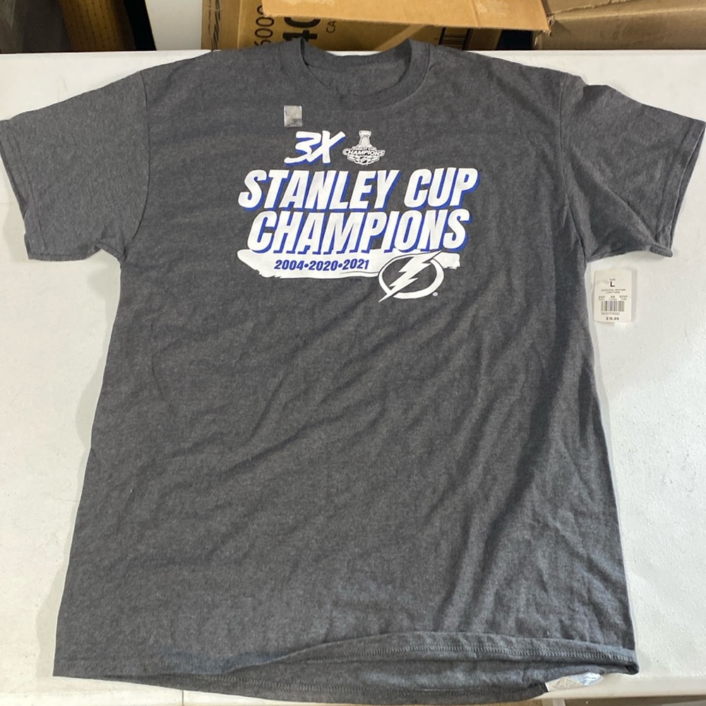 NHL Tampa Bay Lightning T-Shirt Adult L Gray  Hockey Crew Neck Bolt Fan